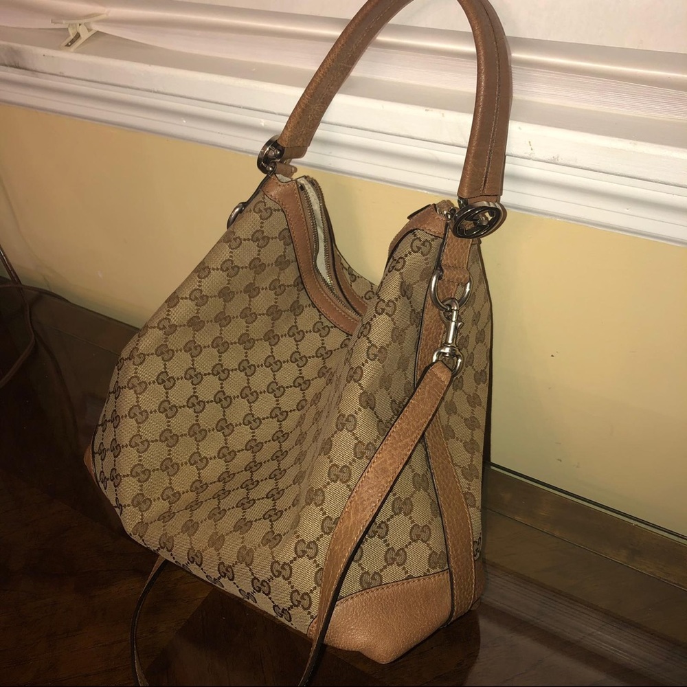 Gucci GG Supreme Tote — Amazing Condition